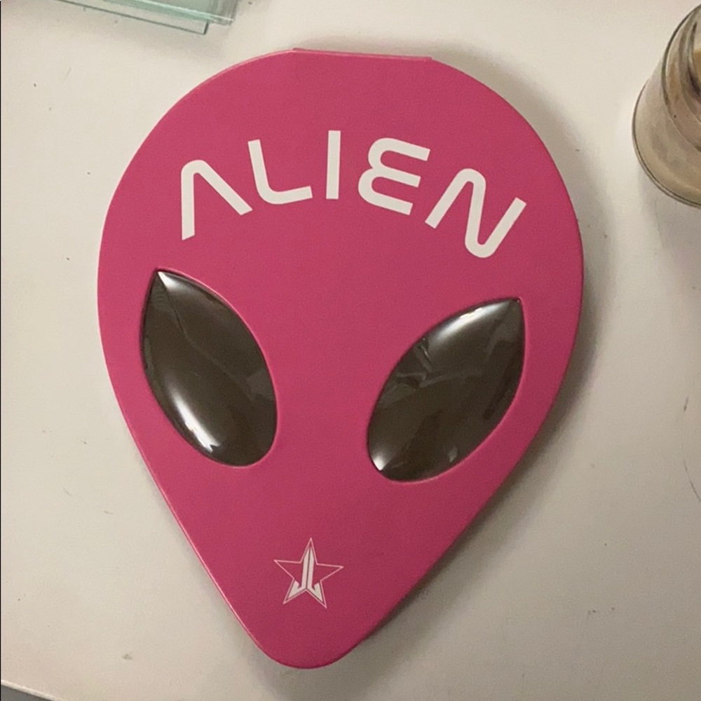 Jeffree Star Alien Palette